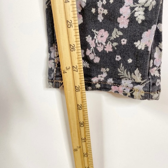 Epic Threads Girls Floral Skinny Jeans Sz 16 Gray Baby Pink Distressed Stretch - Picture 10 of 12